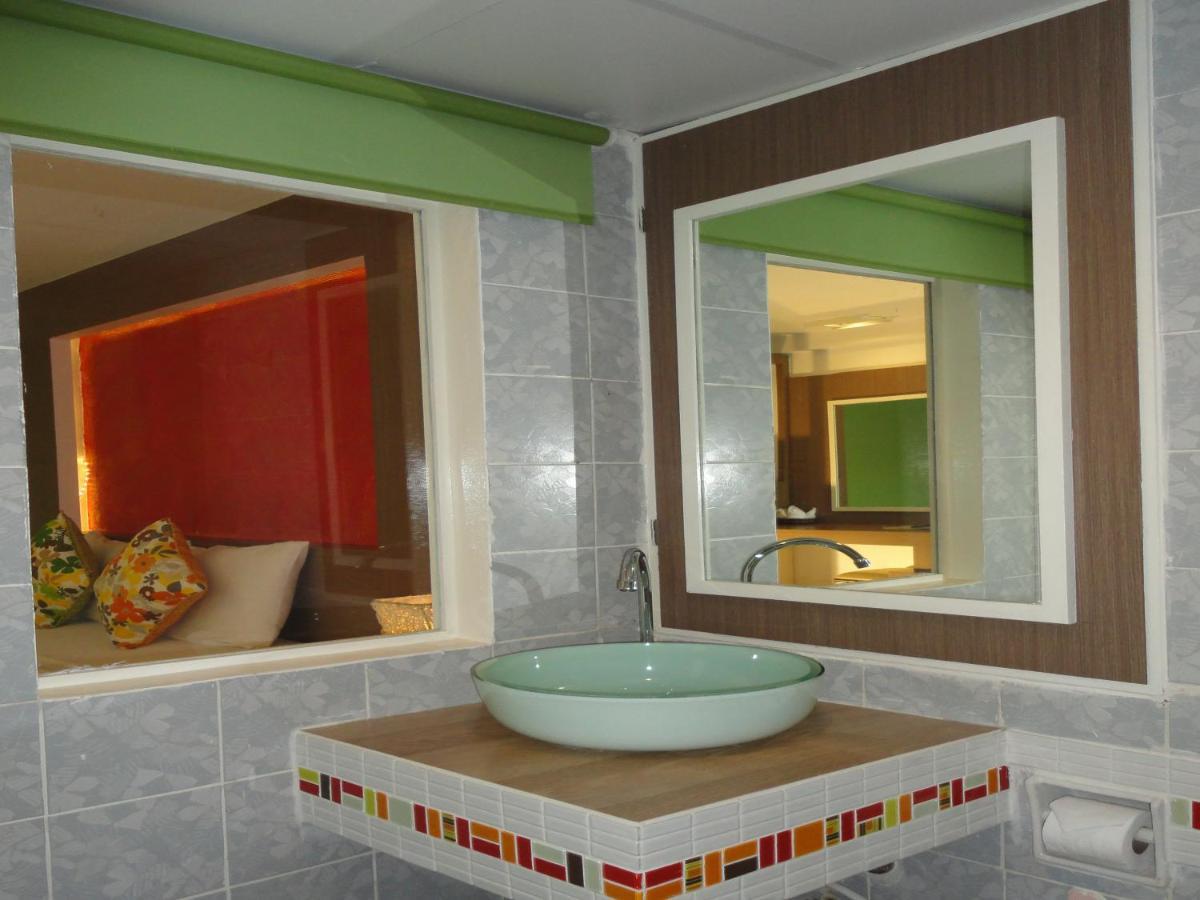 D2 Lamoon Resotel Phuket Buitenkant foto